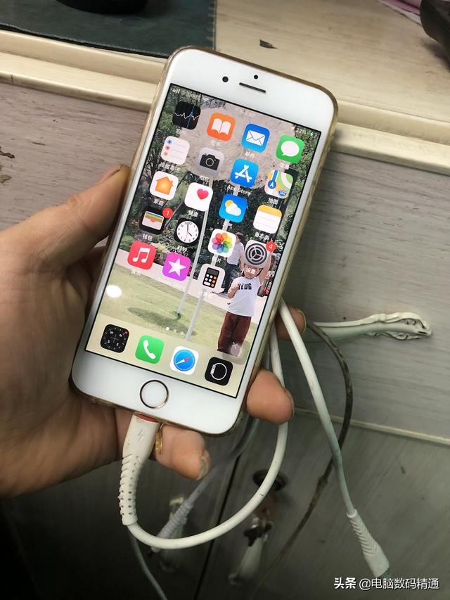 充电玩手机会影响电池寿命吗（一边充电一边玩手机会损坏电池么）(1)