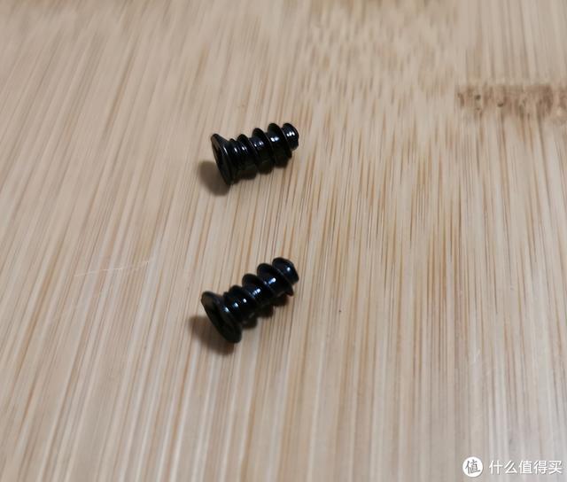 主机机箱风扇怎么装（关于加装机箱风扇的几种固定方法）(3)