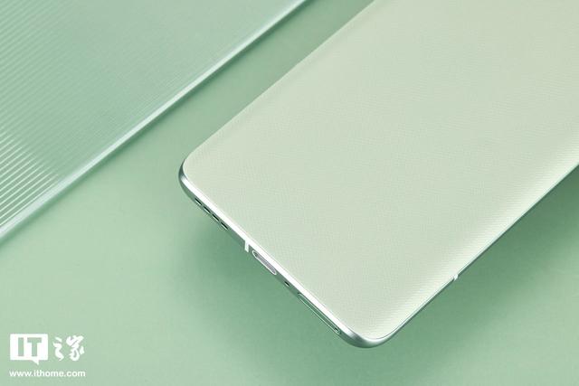 真我手机gt2pro参数配置（真我gt2 pro深度测评最新）(5)