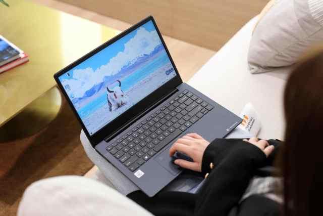 3000元笔记本电脑性价比之王(推荐一款3000元左右的轻薄本)(3)