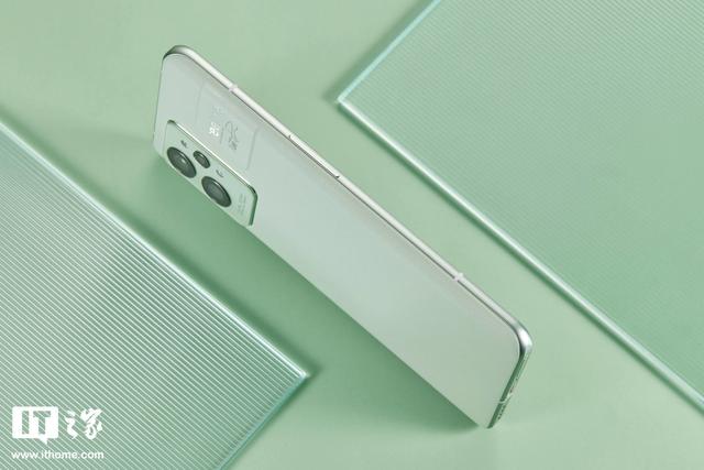 真我手机gt2pro参数配置（真我gt2 pro深度测评最新）(8)