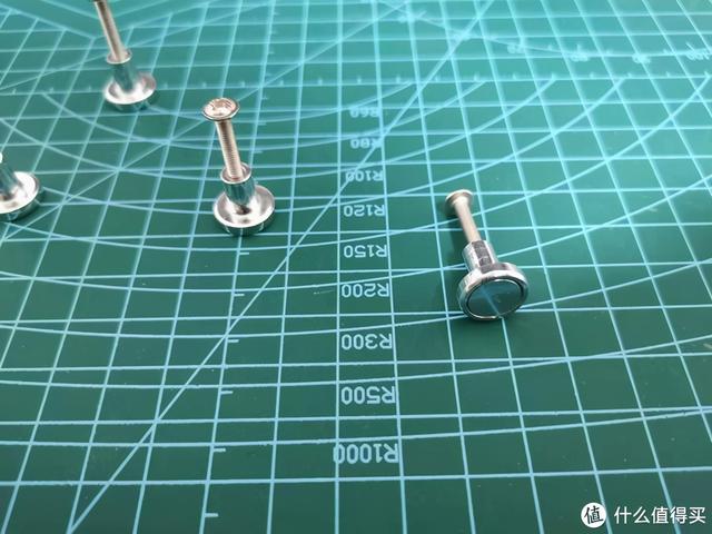 主机机箱风扇怎么装（关于加装机箱风扇的几种固定方法）(13)