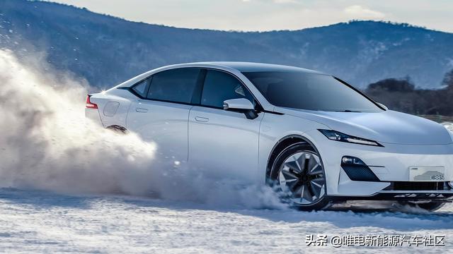 长安c385图片及价格（新款长安C385值不值得购买）(7)