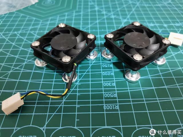 主机机箱风扇怎么装（关于加装机箱风扇的几种固定方法）(14)