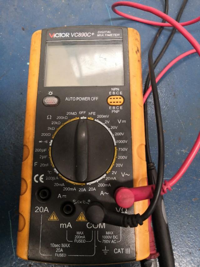 电风扇电机不转嗡嗡响怎么修（电风扇只嗡嗡响不转的原因及解决方法）(6)