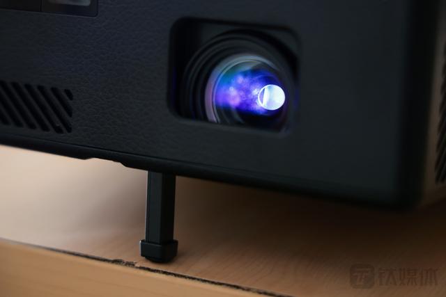 爱普生ef12参数配置（爱普生ef12投影机值不值得购买）(9)