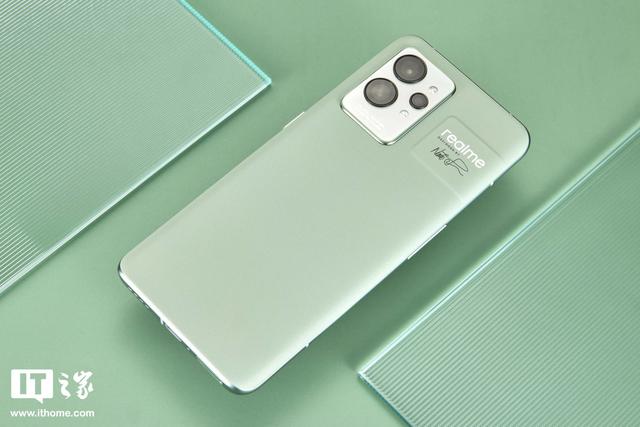 真我手机gt2pro参数配置（真我gt2 pro深度测评最新）(3)