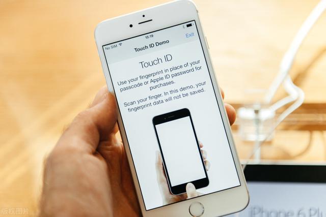 苹果手机怎么设置开机密码指纹（苹果手机屏幕指纹设置方法）(1)