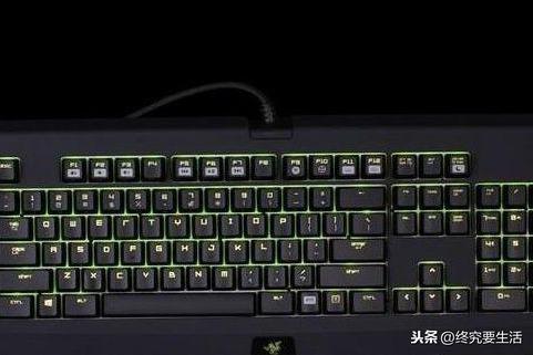 怎么让键盘发光（键盘调节背光方法详解）(2)