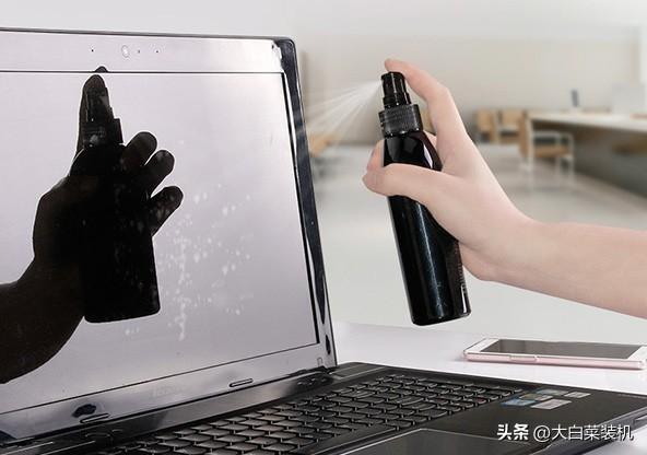 电脑屏幕怎么清洁（电脑屏幕脏了该怎样正确擦拭）(11)