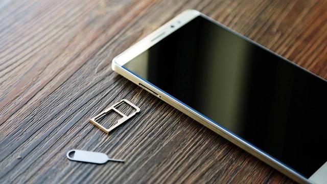 手机无缘无故死机开不了机了咋办（一招教你解决手机死机问题）(2)